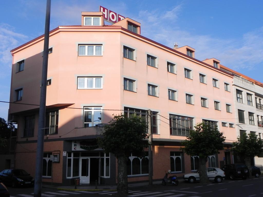 Laracha Hotel Restaurante Pizzeria Abc מראה חיצוני תמונה