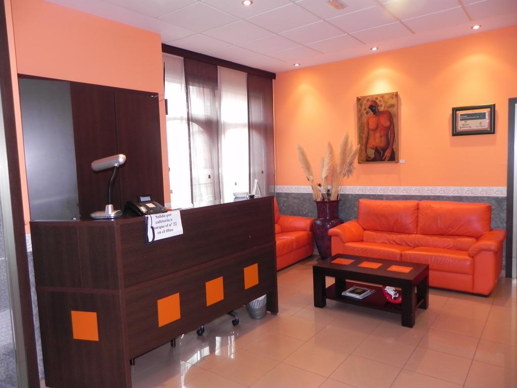 Laracha Hotel Restaurante Pizzeria Abc מראה חיצוני תמונה